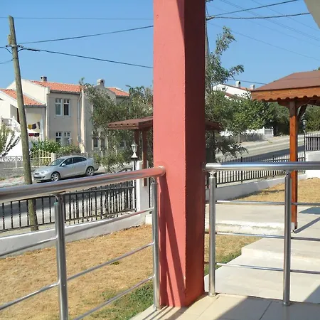 Alayli Apart לינה וארוחת בוקר