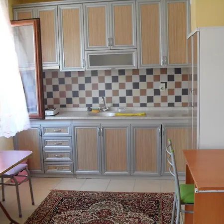 Alayli Apart Bed & Breakfast