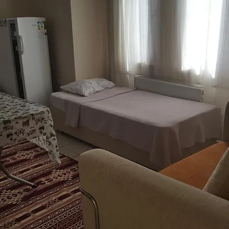 לינה וארוחת בוקר Alayli Apart İmroz